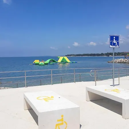 With A Parking Space Stinjan, - 14106 *