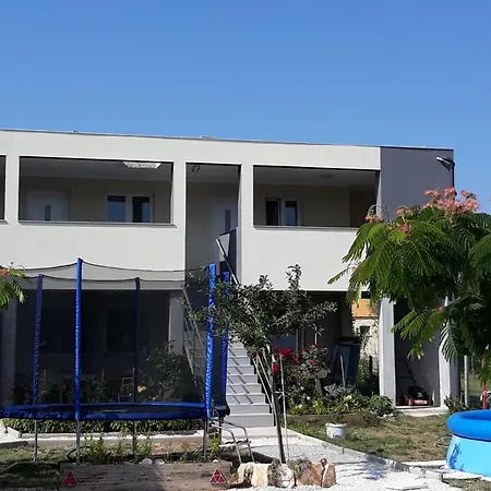 아파트 With A Parking Space Stinjan, - 14106