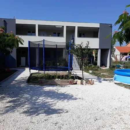 With A Parking Space Stinjan, - 14106 Apartment Pula