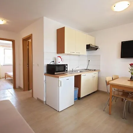 With A Parking Space Stinjan, - 14106 Apartment