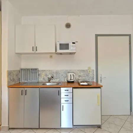With A Parking Space Stinjan, - 19643 Apartment