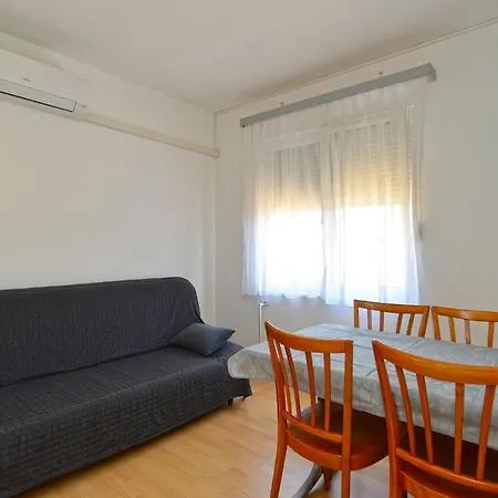 Apartment With A Parking Space Stinjan, - 19643 Pula