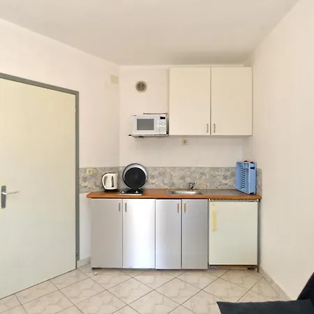 With A Parking Space Stinjan, - 19643 Apartment *