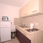 With A Parking Space Stinjan, - 14106 Διαμέρισμα Πούλα