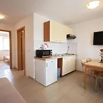 With A Parking Space Stinjan, - 14106 Διαμέρισμα
