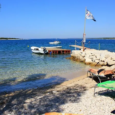 With A Parking Space Stinjan, - 14106 Διαμέρισμα Πούλα