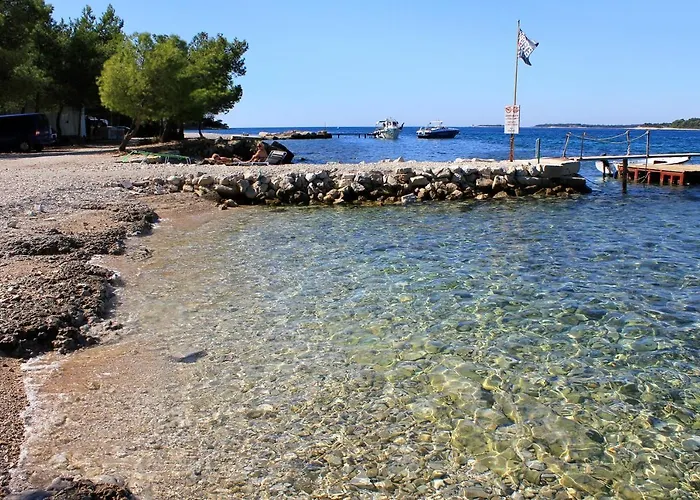 With A Parking Space Stinjan, - 14106 Pula